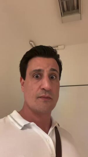 Tiago Pavinatto Instagram - Corre pro meu canal do #YouTube #Urgente!!!