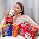 Tiara Andini Instagram - Selamat hari kasih sayang semuanyaaaaa! ❤️ Aku suka banget minum Kopi Good Day pas lagi me time atau sama orang-orang terdekat aku pas kita semua lagi quality time bareng. Nah, di momen Valentine ini, Kopi Good Day launching Special Edition Valentine Giftpack yang bisa kalian dapatkan di supermarket & hypermarket terdekat di kota kamu loh! 🥰 Pas dapet Good Day Valentine Giftpacknya aku hepi abisssss, apalagi pas tau @gooddayid lagi ngadain Photo Competition #BerduaBanyakRasa dan kasih hadiah couple gift yang warbyasah keceeeee! Kepoin instagram Good Day buat detailnya ya, wajib banget deh ikutannn! 🤗