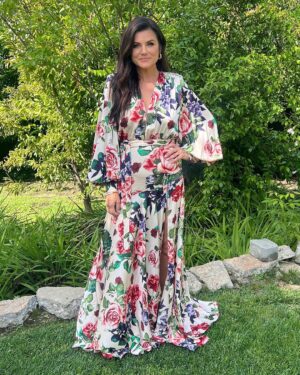 Tiffani Thiessen Instagram - I don’t remember the last time I got dressed up for 7 straight days! This was so fun. #ootd #ootw #booktour #fbf