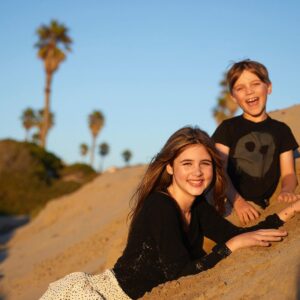 Tiffani Thiessen Instagram - #fbf to last weekend @thehollywoodbeachbungalow It truly was the perfect way to end summer with the family. Head to my stories for more details. It’s one special place ❤️
