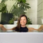 Tiffani Thiessen Instagram – As a lot of you already know, I have been doing ice baths for awhile. Well, now it’s even easier with the amazing @plunge. I can literally have cold therapy whenever I want by simply stepping out onto my patio. I love the many benefits that come with cold plunging – it’s anti inflammatory, great for muscle soreness, and can massively reduce stress levels! And that’s just to name a few. 💙