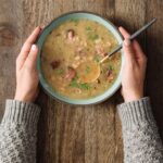 Tiffani Thiessen Instagram - Soup season… and I’m here for it 🧣🧦🧤#recipe for my “Ham Hock & Bean Stew” in my book #pullupachair