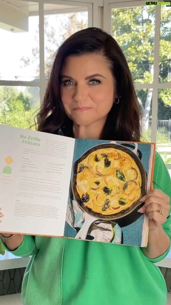 Tiffani Thiessen Instagram - Need a an easy stress-free breakfast for your holiday morning? I got ya covered. My No Frills Frittata from Here We Go Again. #yourwelcome