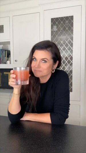 Tiffani Thiessen Instagram - Back with another Thanksgiving leftover recipe. No one ever finishes the cranberry sauce…so make a cocktail. My Cranberry Sauce Cocktail from #HereWeGoAgain.