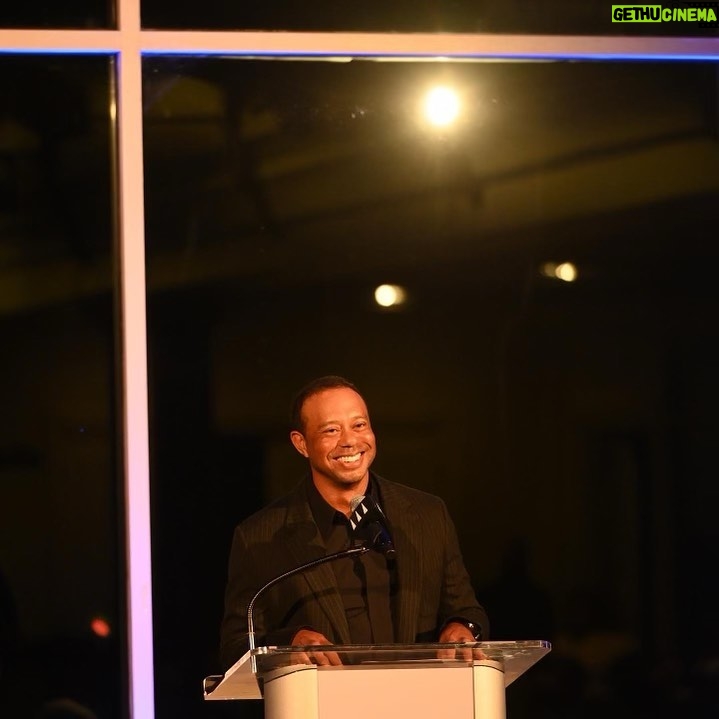 Tiger Woods Instagram - So glad I got to share my story of being a mentor to @TGRFound Earl Woods Scholar Sammy Mohammed at the #TWInvitational last night. I am so proud of Sammy and all our scholars.