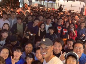 Tiger Woods Instagram - I always love coming back to Tokyo. Had a great time with everyone at Nike Harajuku today. Thank you to @niketokyo and to everyone who came out! #タイガー来日