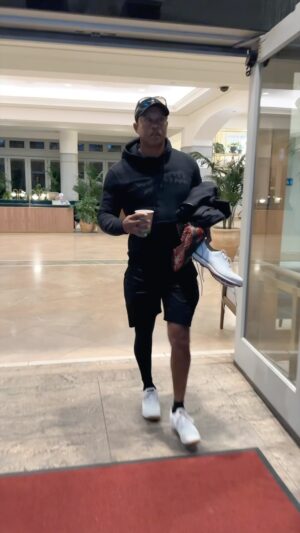 Tiger Woods Instagram - Ready to go to work. #SunDayRed