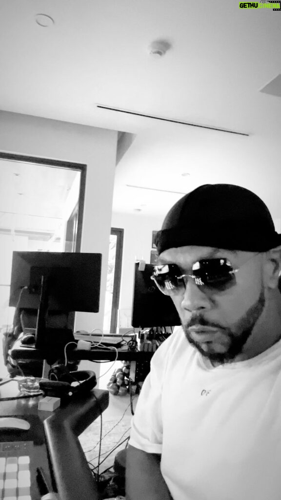 Timbaland Instagram - Christmas 🎄 cook up⚡️⚡️⚡️