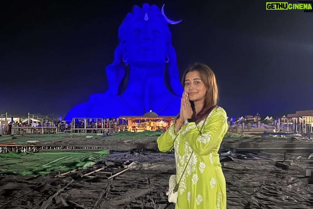 Tina Datta Instagram - On the sacred occasion of Mahashivratri, immerse yourself in the Divine energy that flows from the cosmic dance of Lord Shiva .. May the auspicious vibes of this occasion bring serenity, prosperity, and spiritual awakening in our lives.. Har Har Mahadev . . . #shiva #ShivaGirlForever #LoveForShiva Adiyogi Coimbatore