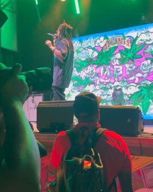 Tiny Harris Instagram - 420 was a whole vibe! Got to see 3 of our boys perform on stage back to bck @buddyred @the_next_king10 @domani & it went something like this…. Gotta appreciate how totally different the 3 are frm each other!! Proud of my lil family tree

Thank you @mshannahkang for having them at such a dope event! S/O yo @babyjade @bigbankdte hosting! All my baby mama’s together celebrating our babies!! @ms_niko_ @lashondixon can’t forget our beautiful girls there supporting! #HustleFamily #420 #BuddyRed #King #Domani #Zonnique #Deyjah 👑🔥✅