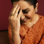 Tisca Chopra Instagram - First saree of 2024 needed a post .. @toraniofficial @anmoljewellers @gianvitorossi 📸 @yash_vb Makeup @makeupbymahi.k Hair @kromakaysalon Style assitant @ziniya_dhrolia #everydayslay Mumbai