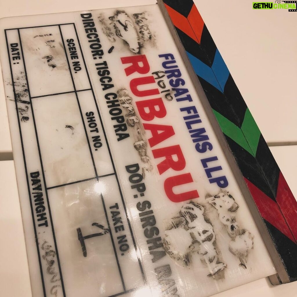 Tisca Chopra Instagram - The movies, the magic of story and the search for a truthful performance, always been the story of my life .. So when I decided to direct, it had to be a film about an actor, and how far she would go for a truthful performance .. If you haven’t seen it, #Rubaru (link in bio) is on @youtube on the @largeshortfilms platform who are my dear producers for all short films I have made so far.. #Chutney and #chhuri A big shoutout to my cast and crew @arjun__mathur @chitrashi @raysirsha #biswadeepchatterjee @singvikram.83 @shrutimahajancasting @mastercutpictures @anuishma @antaraclicks @farooquinaved @anantfilms @namshenoy3 #konarksaxena #gunjanarora #rahuljain #everydayslay