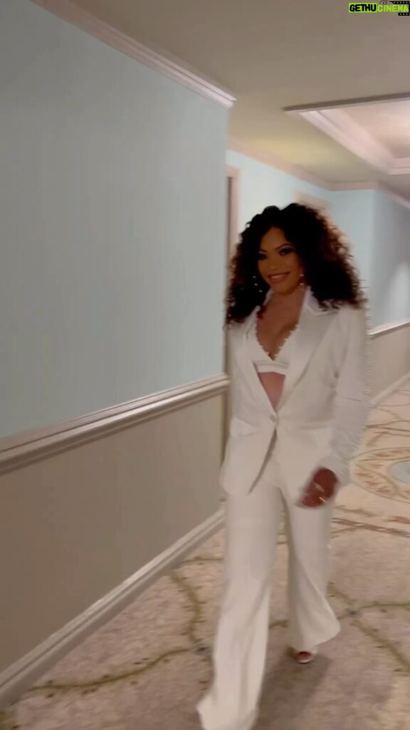 Tisha Campbell Instagram - Thank you @nadinemerabi for keeping me suited and booted in the white suit with pearls for #essencefest and for the amazing brunch hosted by @target What a way to end a great weekend