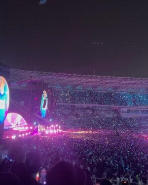 Tissa Biani Azzahra Instagram - Masya Allah Tabarakalah.. 
My first @coldplay concert 🪐
moment yang takkan terlupakan.
