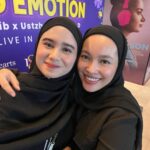 Tissa Biani Azzahra Instagram - Alhamdulillah Masya Allah, thank u Allah you have given me a chance to meet Ustadzah Dunia Shuaib in person. she has inspired us so much to always be strong and grateful 🩷 special thanks to ustadzah @okisetianadewi for helping me and tante @mulanjameela1 to take a photo with Ustadzah Dunia. 😂🙏🏻 May Allah bless us