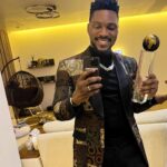 Tobi Bakre Instagram - Afriff Honors Awards for my role as 'Obalola' in Gangs of Lagos! Thank you @afriff for this recognition! It's been such and amazing week for the industry at large. Big congrats to all my mentors. It was a privilege to be on stage with you greats. Thank you @jadeosiberu and @lalaakindoju for always believing! To everyone else! Cast! Crew! Thank you. More Importantly! God! My dear God! I thank you! Nothing about this year wasnt you! Onishe Iyanu mi 🙌🏽 MO dupe.
