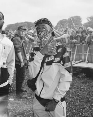 Tobi Brown Instagram - Leeds Fest 2021 ❤️
📸: @johnoncam