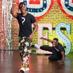 Tobi Brown Instagram - Figuring out how imma explain this one to my parents…If any of my Aunties/Uncles saw this video…no you didn’t🙅🏿‍♂️
Sidemen Tinder IRL USA Edition out now!