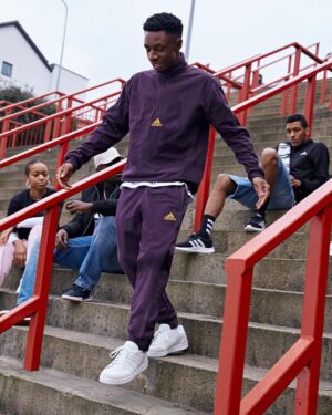 Tobi Brown Instagram - Wearing a smile.
Adidas Style.
#createdwithadidas