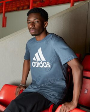 Tobi Brown Instagram - I could cry. Tobi Brown doing up “model” for @adidas 🥺 12 year old me would never believe this. God is great 🙏🏿❤️
From then, for now #createdwithadidas
(All content was shot before March 2020)