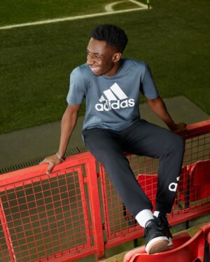 Tobi Brown Instagram - I could cry. Tobi Brown doing up “model” for @adidas 🥺 12 year old me would never believe this. God is great 🙏🏿❤️
From then, for now #createdwithadidas
(All content was shot before March 2020)