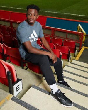 Tobi Brown Instagram - I could cry. Tobi Brown doing up “model” for @adidas 🥺 12 year old me would never believe this. God is great 🙏🏿❤️
From then, for now #createdwithadidas
(All content was shot before March 2020)