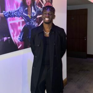 Tobi Brown Instagram - Brits was cool. Shoutout @raye 👏🏿 she’s cool too