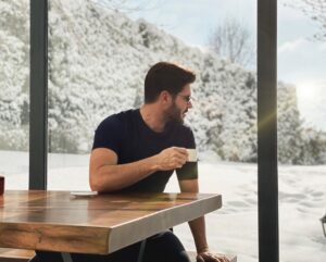 Tolgahan Sayışman Instagram - Çok şükür ⛄️ ☕️...