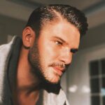 Tolgahan Sayışman Instagram - Efehan ‘a bakıyorumdur...🐣👀