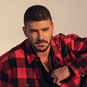 Tolgahan Sayışman Instagram - 