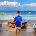 Tolgahan Sayışman Instagram - Seviyoruz denizi ve güneşi 💛 Bodrum