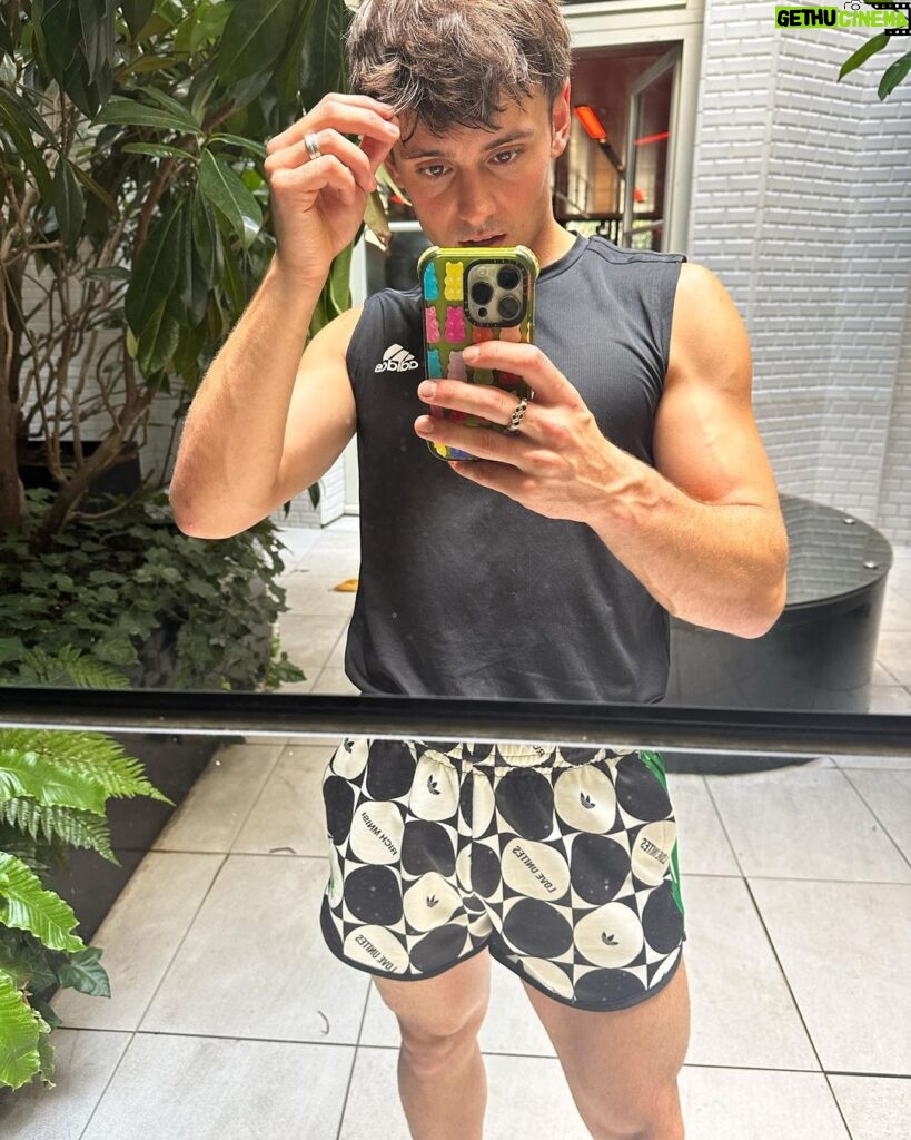 Tom Daley Instagram - SHORT shorts in Paris 🇫🇷 Paris, France