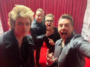 Tom Fletcher Instagram - 🤘GREEN DAY