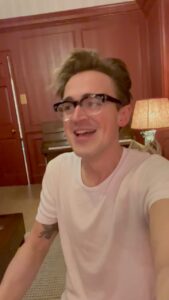 Tom Fletcher Instagram - I knew it! All GDs knew it too. We’ve known for 21 years and now everyone else does too - @dannyjonesofficial AKA Piranha @maskedsingeruk has one of THE BEST voices of all time. 🐟🎣🤘