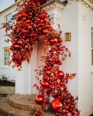 Tom Fletcher Instagram - Those wonderful elves at @earlyhoursltd have done it again and this year, their Christmas creation on our doorway is part of their Doorways of Hope initiative, spreading festive joy while supporting the awesome work of Save the Children. They have transformed our doorway and donated 100% of the proceeds to Save the Children, a cause that holds a special place in all our hearts.

Not only that, this little bit of creative Christmas magic is also crafted entirely from reused and upcycled materials. And once Christmas is done 😢 it will be carefully stored away, leaving no trace of waste in landfills. It’s not just RIDICULOUSLY beautiful; it’s entirely sustainable too.🎉

If you’re able and would like to make a donation to Save the Children there is a link in Early Hours bio, every penny helps improve the lives of children worldwide 

Photo by @binkynixon

#SaveTheChildren #FestiveMagicForACause #DoorwaysOfHope #CollaborationForGood #SustainableCelebration
