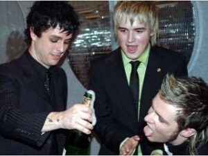 Tom Fletcher Instagram - 🤘GREEN DAY