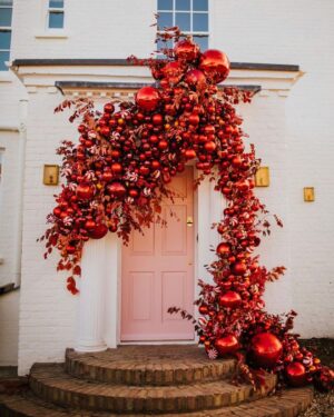 Tom Fletcher Instagram - Those wonderful elves at @earlyhoursltd have done it again and this year, their Christmas creation on our doorway is part of their Doorways of Hope initiative, spreading festive joy while supporting the awesome work of Save the Children. They have transformed our doorway and donated 100% of the proceeds to Save the Children, a cause that holds a special place in all our hearts.

Not only that, this little bit of creative Christmas magic is also crafted entirely from reused and upcycled materials. And once Christmas is done 😢 it will be carefully stored away, leaving no trace of waste in landfills. It’s not just RIDICULOUSLY beautiful; it’s entirely sustainable too.🎉

If you’re able and would like to make a donation to Save the Children there is a link in Early Hours bio, every penny helps improve the lives of children worldwide 

Photo by @binkynixon

#SaveTheChildren #FestiveMagicForACause #DoorwaysOfHope #CollaborationForGood #SustainableCelebration
