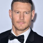 Tom Hopper Instagram - @gq Men of the year awards 2021 Big thank you to @boss for the lovely outfit and to @gq for an incredible evening. My main man @millermode 😘 and @christopherhargadondesign for the help! Tate Modern