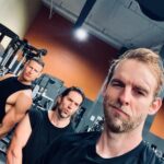 Tom Hopper Instagram - 6am club 💪🏼 @luke_j_roberts and @rizzles…they’re exactly the same as me!…..but different. Missing our boy @keeoone 😢 Be back training and drinking coffee with you soon brother ❤️ Toronto, Ontario