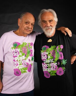 Tommy Chong Instagram - Hey, man, we’re so stoked to partner with @lastprisonerproject and @foreveryone.collective to support people who have recently been released from incarceration after serving time for 🍃 How the hell can a plant be illegal?! A portion of proceeds from this d0p3 shirt will go directly to Last Prisoner Project’s Reentry Program ☮️ 💚✌️