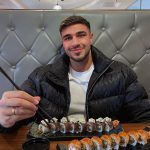 Tommy Fury Instagram - Acting like I can use chopsticks 🤥🥢
