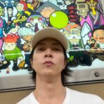 Tomohisa Yamashita Instagram - 今際の国のアリスシーズン２に参加させて頂きました。夏に撮影してたのですが、僕、史上最も熱い夏になりましたが、素敵な人達との素敵な夏の思い出ができました。 I shot a series called Alice in borderland Season 2. We were shooting in the summer. it was challenging role for me but I had great summer memories with amazing crew and cast. #aliceinborderland