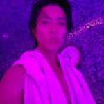 Tomohisa Yamashita Instagram - 夜の散歩と水泳で体を動かしてきました。やっぱり運動すると気持ちもスッキリ晴れますね！ そして、撮影も順調に進んでいて、今はみんなに見てもらいたい気持ちで一杯です。 I have been walking and swimming at night. After all, exercising is key to being your best self! Shooting is going well, and I can’t well for you all to see this.
