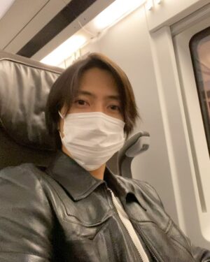 Tomohisa Yamashita Instagram - 今回は弾丸でロンドンに行きました。
滞在時間は15時間くらいでしたが
貴重な時間に感謝です。
とても濃厚で有意義な時間になりました。

I took a short trip to London, but I was only there 15 hours. Although short, it was a very rich and meaningful stay.