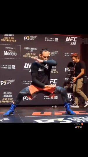 Tony Ferguson Instagram - “Visualization Is Key 🔑” Don’t Look Too Close, Ewe 🐑Might Miss The Big Picture 🎭 Focus🔛Up Crew🍃- Champ ❤️‍🔥 -CSO- 🇺🇸🏆🇲🇽 # T.S.K.T.H. 🥇 Almost That Time Again… 🚣‍♂️💨🍃 # DubCentral 🔛