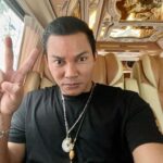 Tony Jaa Instagram - Have a great day.🙏