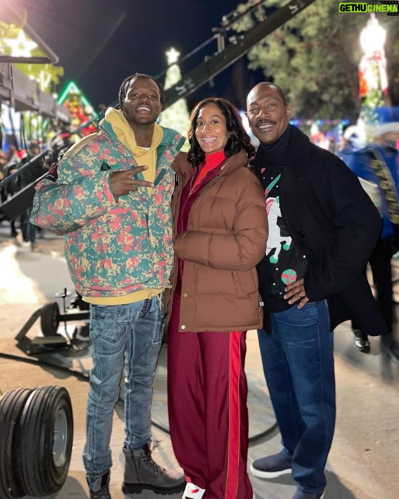 Tracee Ellis Ross Instagram - BTS from Candy Cane Lane, the #1 movie on @primevideo! 1. A very happy Carol Carver on Black Santa’s sleigh 2. Big Tracee, tiny set 3. Becoming Carol Carver with Maisha 4. Funny Black people 5. The big-headed Carvers (I do not know why we started taking pictures like this but my phone is FULL of them) 6. I was told our lunch break was from 230-3 and I got inspired 🤣 7. My under layers for night shooting 8. Wig off-makeup removal-end of day dancing. Who doesn’t love this song?! 9. Me and director man 10. Carol was DONE done #candycanelanemovie