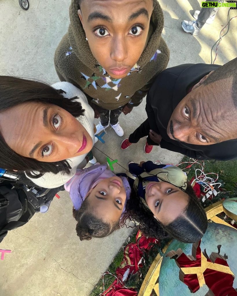 Tracee Ellis Ross Instagram - BTS from Candy Cane Lane, the #1 movie on @primevideo! 1. A very happy Carol Carver on Black Santa’s sleigh 2. Big Tracee, tiny set 3. Becoming Carol Carver with Maisha 4. Funny Black people 5. The big-headed Carvers (I do not know why we started taking pictures like this but my phone is FULL of them) 6. I was told our lunch break was from 230-3 and I got inspired 🤣 7. My under layers for night shooting 8. Wig off-makeup removal-end of day dancing. Who doesn’t love this song?! 9. Me and director man 10. Carol was DONE done #candycanelanemovie