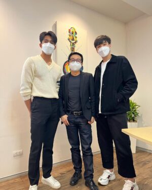 Trai Nimtawat Instagram - HAPPY BIRTHDAY นะครับบ พี่ชายสุดที่รัก ขอให้มีความสุขมากๆ (เพราะจะได้เป็นสุขเป็นสุขเถิด) ล้อเล่นครับ555555 สุขภาพร่างกายแข็งแรง(เพราะ จะได้มีเรี่ยวมีแรงแกล้งน้องไปอีกนานๆ) ขอให้ปีนี้งานเยอะๆ (จะได้มีเงินมาเลี้ยงน้อง) และขอให้เป็นพี่ที่รักแบบนี้ตลอดไป (เพราะไม่ค่อยมีใครรักผมละ55555) เลิฟยูววว 🎂🎂🎂