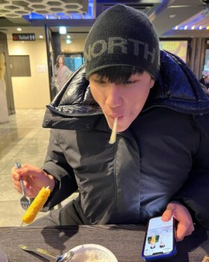 Trai Nimtawat Instagram - ผมหยุดกินไม่ได้เลยคั้บ